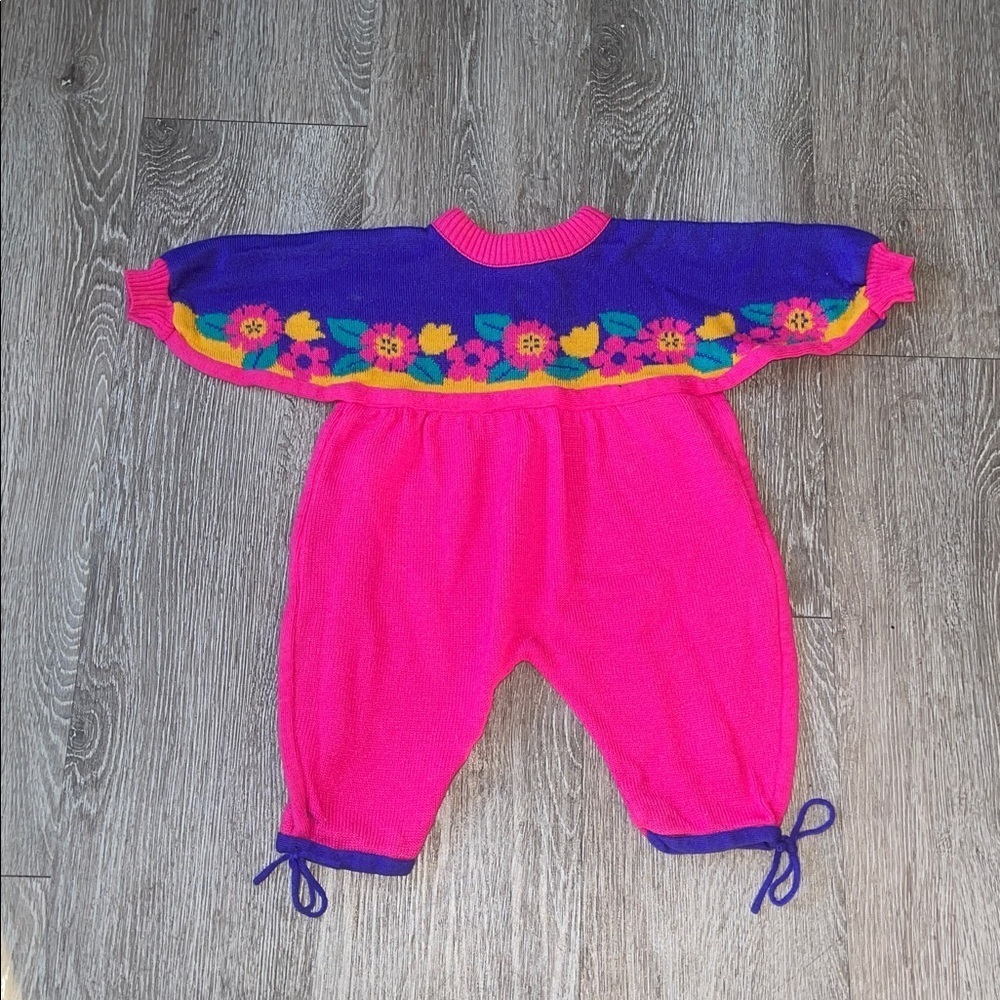 Vintage sweater Colorful Floral Baby Jumpsuit romper onesie size 3 to 6 months